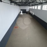 Galpão com 500m² , 2 vagas , 2 banheiros , à venda no Parque das Nações em Santo André
