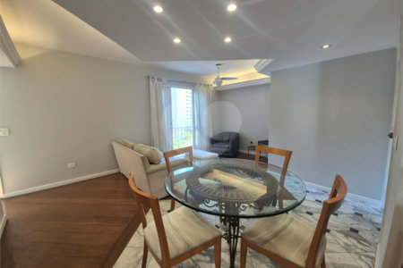 Apartamento Mobiliado, e Aconchegante, Bem Localizado