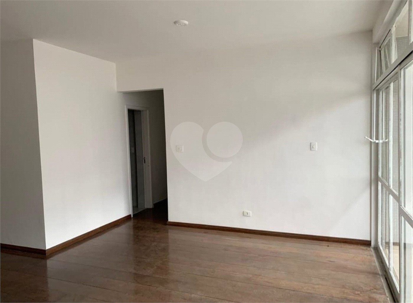 Apartamento à venda com 3 quartos, sendo 1 suíte, em Jardim Paulista, São Paulo, SP