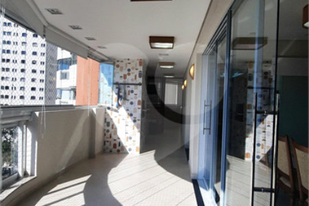 Apartamento à venda com 3 suítes em Jardim Marajoara, São Paulo, SP