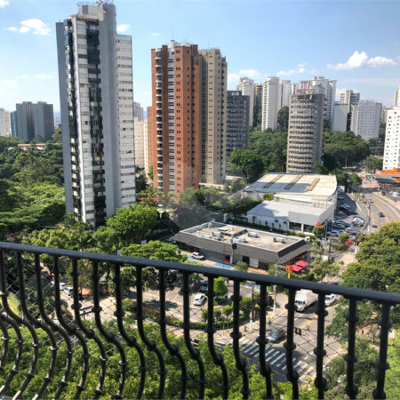 Apartamento à venda com 4 quartos, sendo 2 suítes, em Vila Andrade, São Paulo, SP