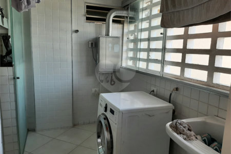Apartamento à venda com 3 quartos, sendo 1 suíte, em Vila Mariana, São Paulo, SP