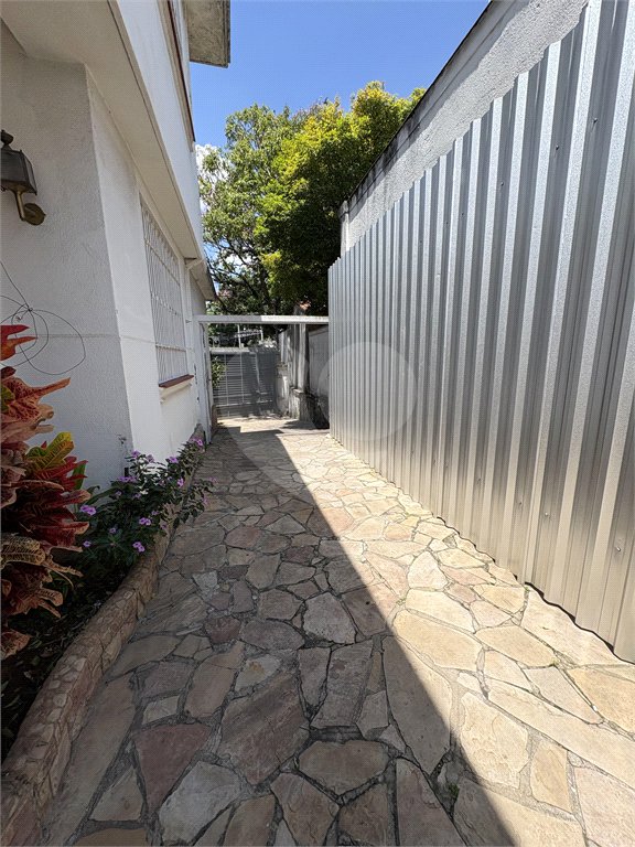 Sobrado à venda com 6 quartos, sendo 1 suíte, em Vila Nova Conceição, São Paulo, SP