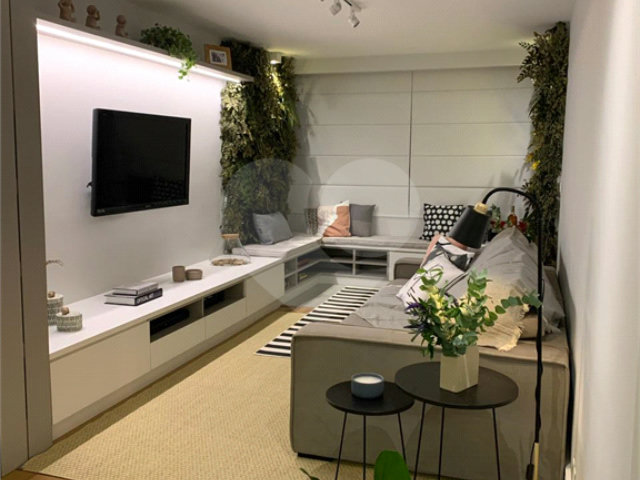 Apartamento à venda com 3 quartos, sendo 1 suíte,  em Santana, São Paulo, SP