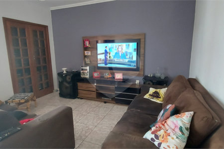 Casa à venda com 2 quartos, sendo 1 suíte, em Vila Jardini, Sorocaba, SP