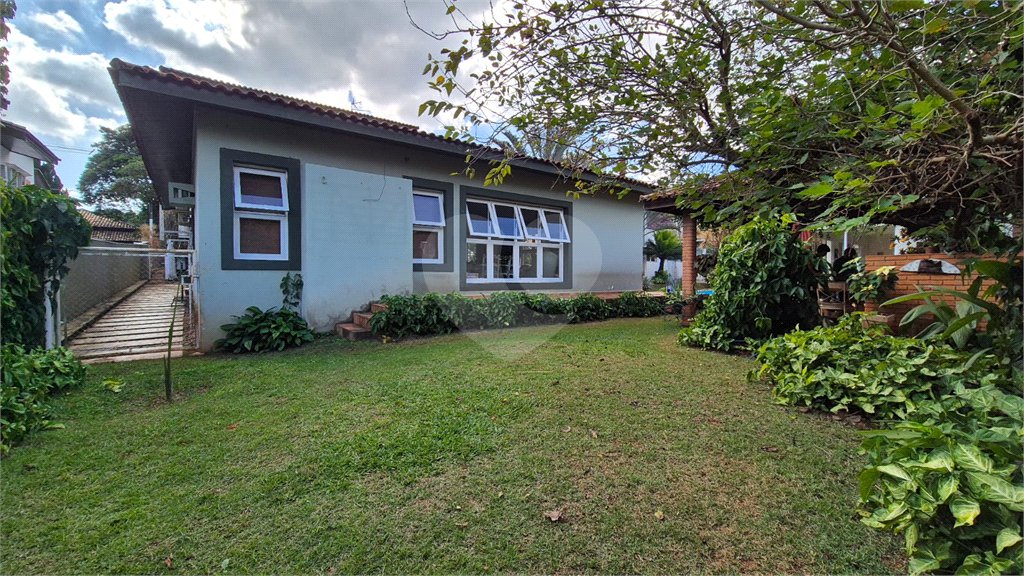 Casa à venda com 4 suítes no condomínio Vivenda do Lago, Sorocaba - SP