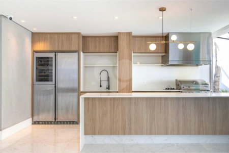 Casa à venda com 4 suítes no condomínio Hípica Garden, São Paulo - SP