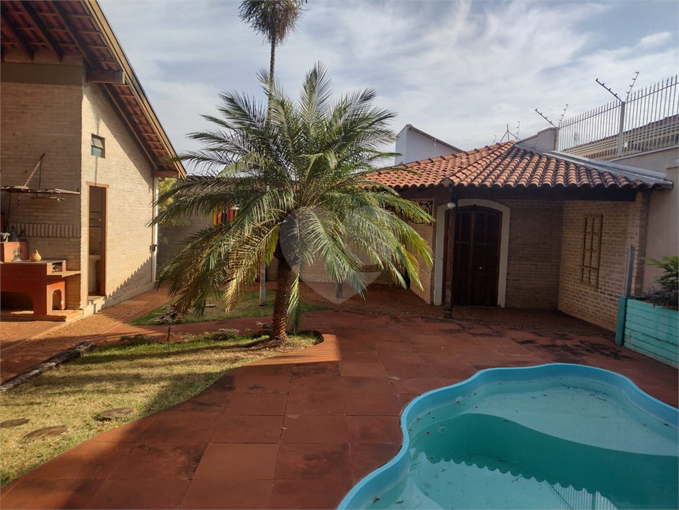 Sobrado à venda com 3 quartos, sendo 2 suítes, em Jardim Residencial Santa Mônica, Araraquara, SP