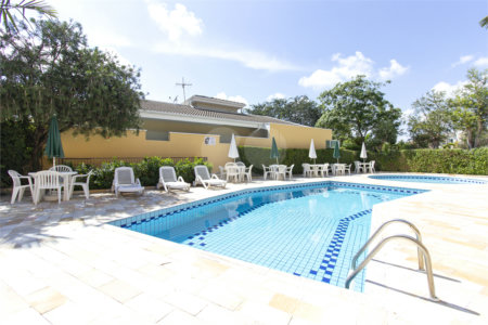 Casa à venda com 3 quartos, sendo 1 suíte, no condomínio Residencial Grape Village, Vinhedo - SP