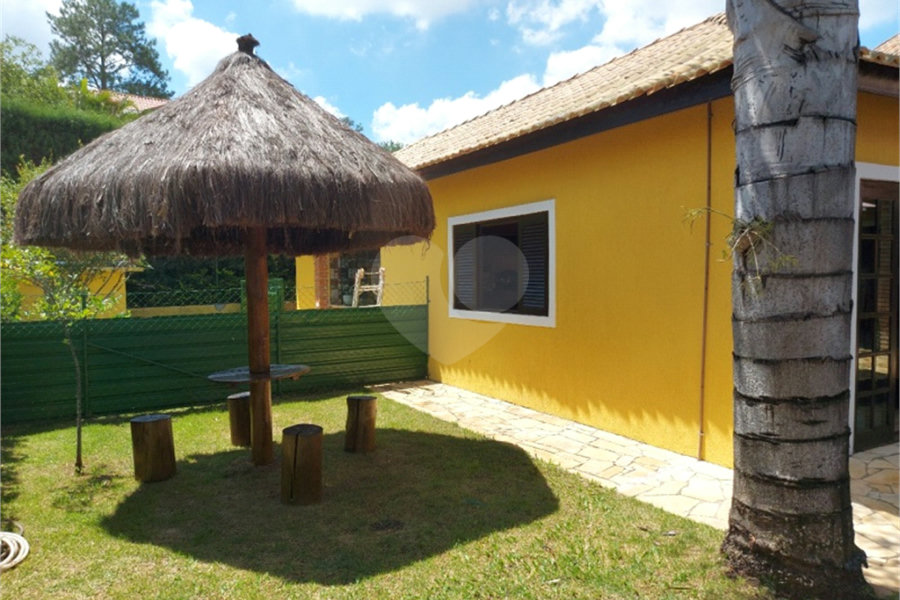 Casa à venda com 5 suítes em Canguera, São Roque, SP
