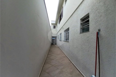 Sobrado à venda com 3 quartos, sendo 1 suíte, em Vila Lúcia, São Paulo, SP