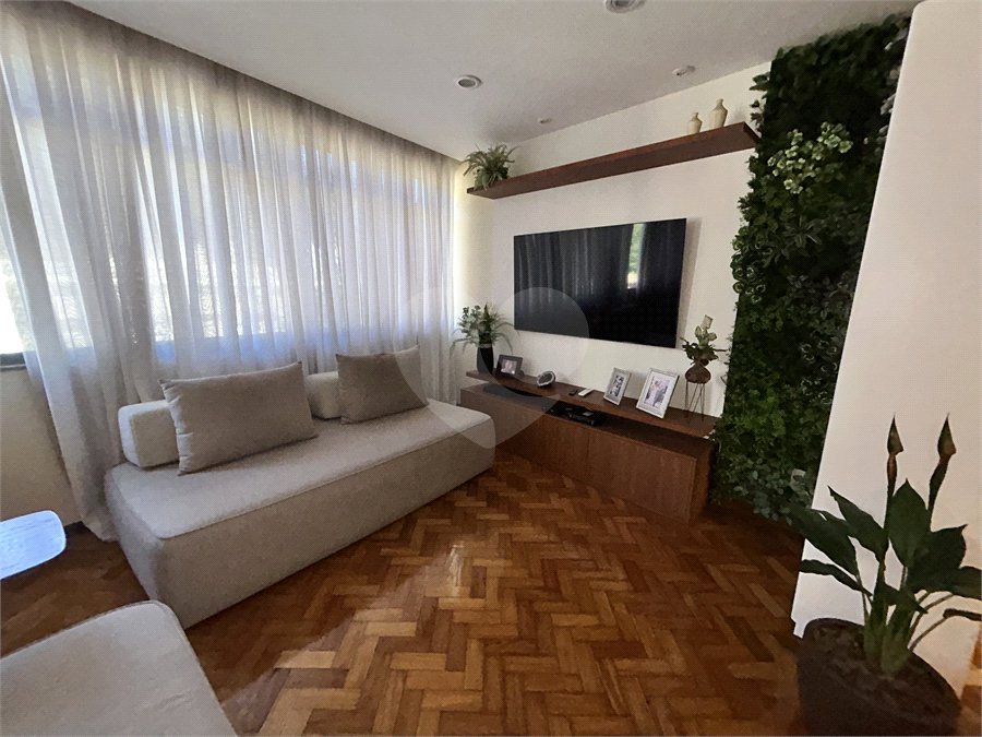 Cobertura à venda com 4 quartos, sendo 1 suíte,  em Rio Comprido, Rio de Janeiro, RJ