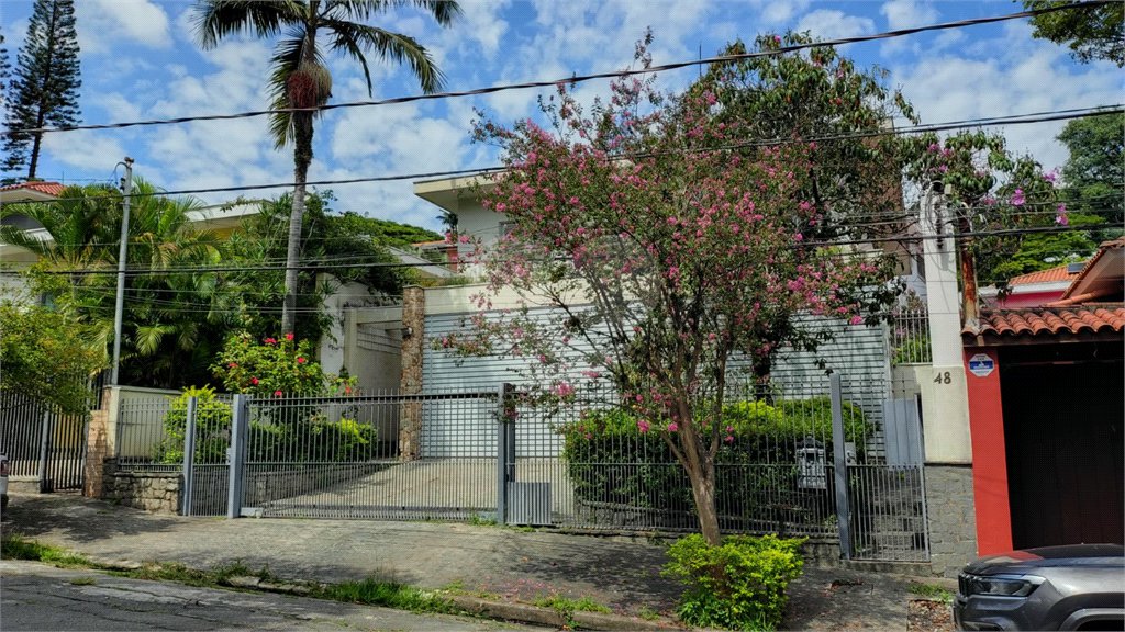 Casa à venda com 4 suítes em Vila Pirajussara, São Paulo, SP
