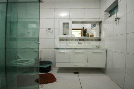 Casa à venda com 5 quartos, sendo 3 suítes, em Vila Paulicéia, São Paulo, SP