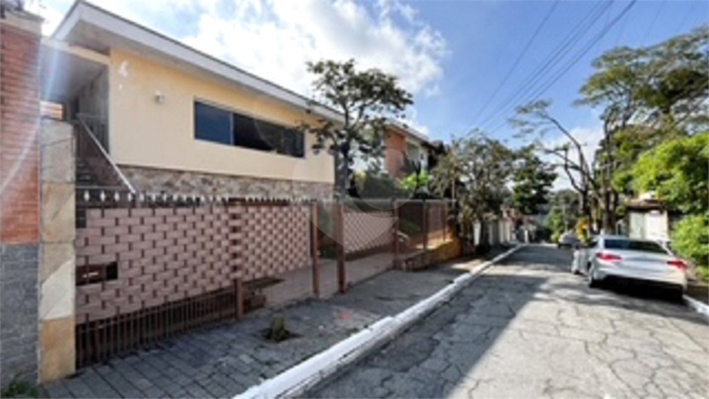 Casa Térrea à venda com 3 quartos, sendo 1 suíte, em Horto Florestal, São Paulo, SP