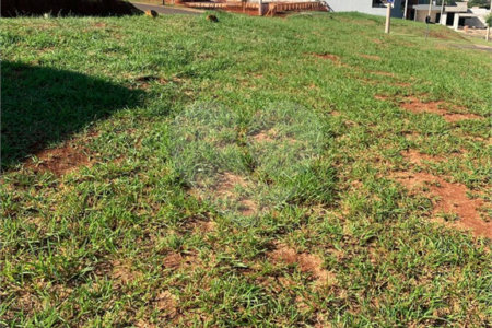 Terreno à venda em Jardim São Camilo, Araraquara, SP