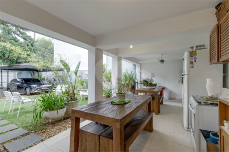 Casa de Vila à venda com 3 quartos, sendo 2 suítes, em Brooklin Velho, São Paulo, SP