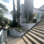 Casa à venda com 6 quartos, sendo 5 suítes, no condomínio Alpes da Cantareira, Mairiporã - SP