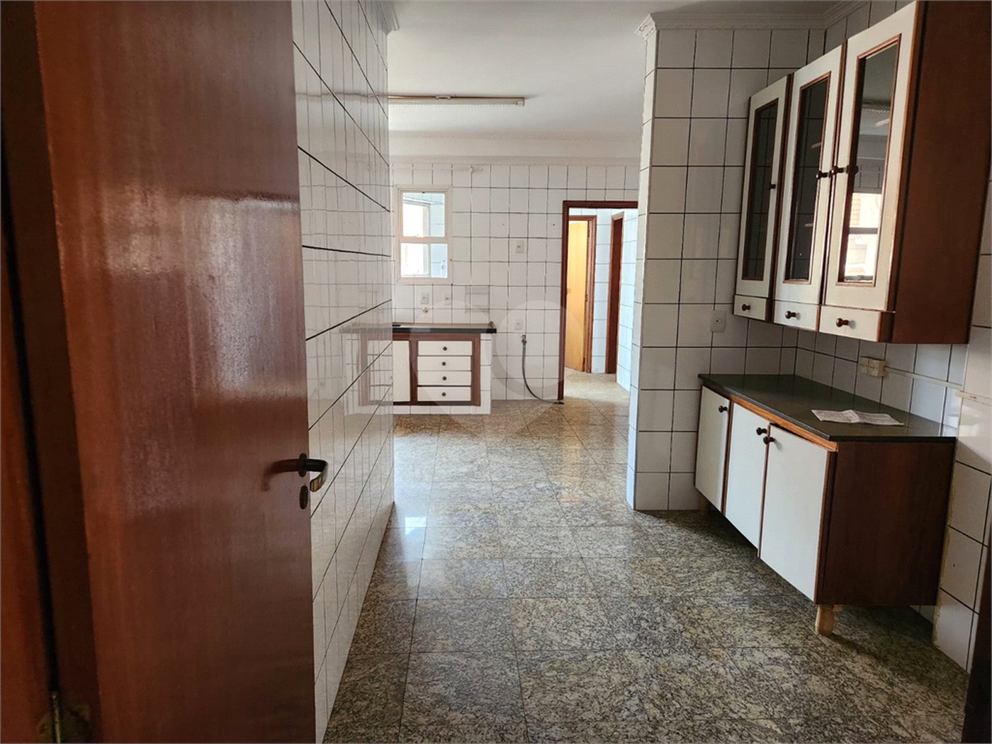 Apartamento à venda com 4 quartos, sendo 2 suítes, no Centro, Araraquara, SP
