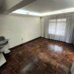 Sobrado à venda com 5 quartos, sendo 1 suíte, em Jardim Trussardi, São Paulo, SP