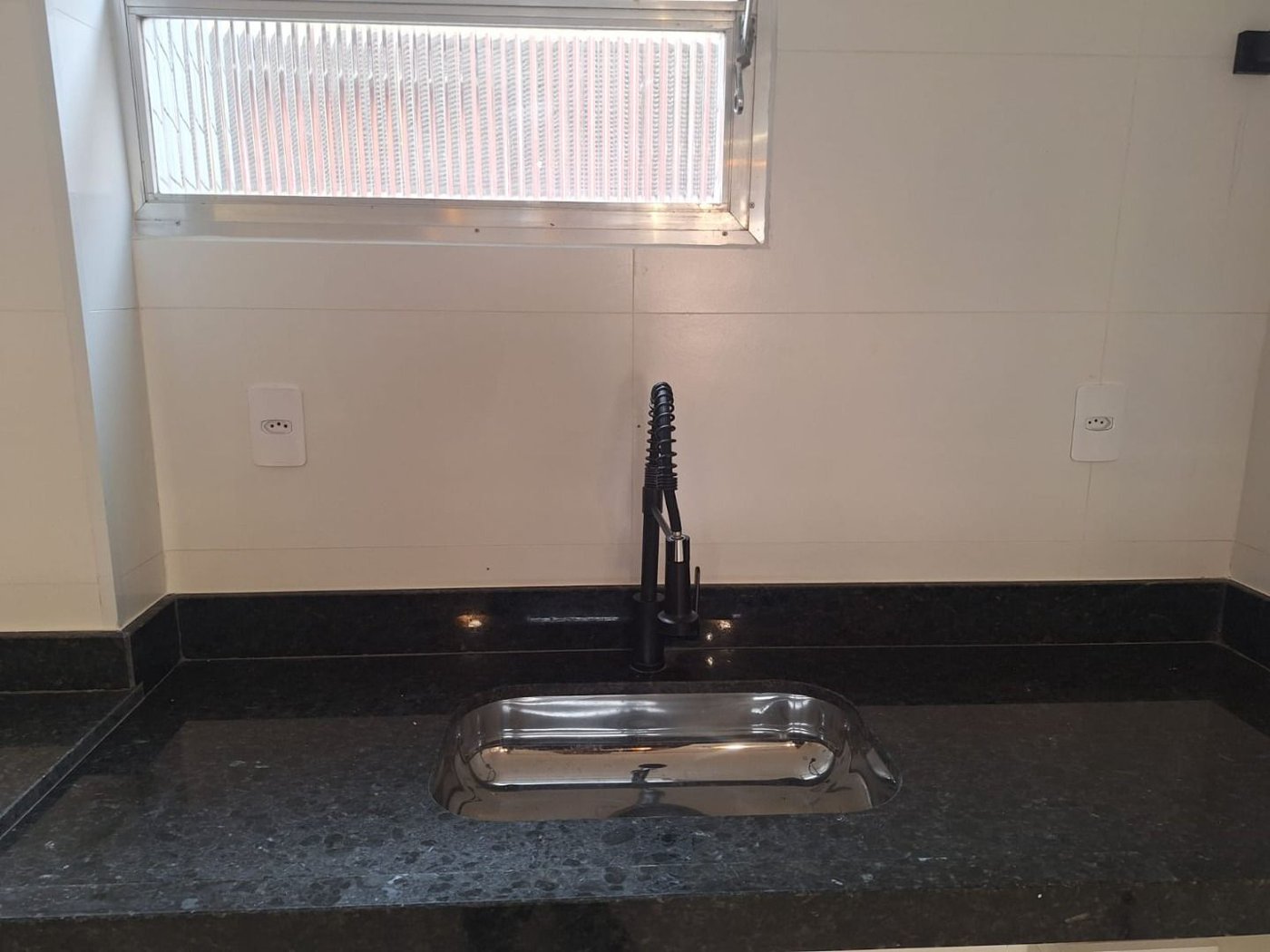 Apartamento Prédio Frente Mar em Santos | 3 Dormitórios à Venda
