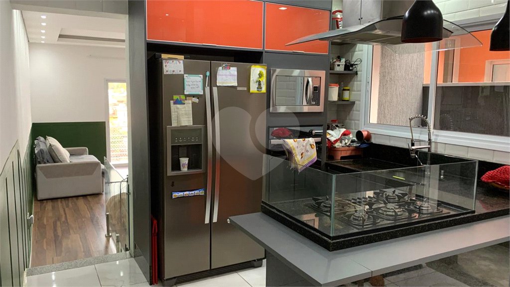 Sobrado à venda com 3 quartos, sendo 1 suíte,  em Mogi Moderno, Mogi das Cruzes, SP