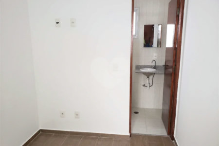 Casa à venda com 3 suítes em Parada Inglesa, São Paulo, SP