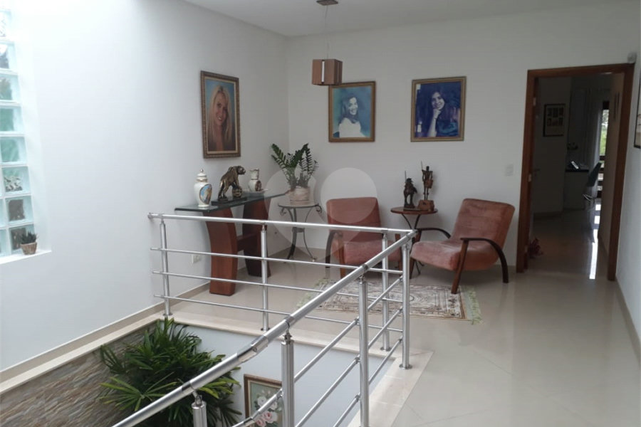 Sobrado à venda com 6 quartos, sendo 5 suítes, em Tremembé, São Paulo, SP