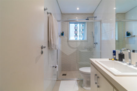 Apartamento à venda com 4 suítes em Campo Belo, São Paulo, SP