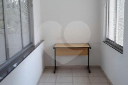 Sobrado à venda com 3 quartos, sendo 1 suíte, em Campo Belo, São Paulo, SP