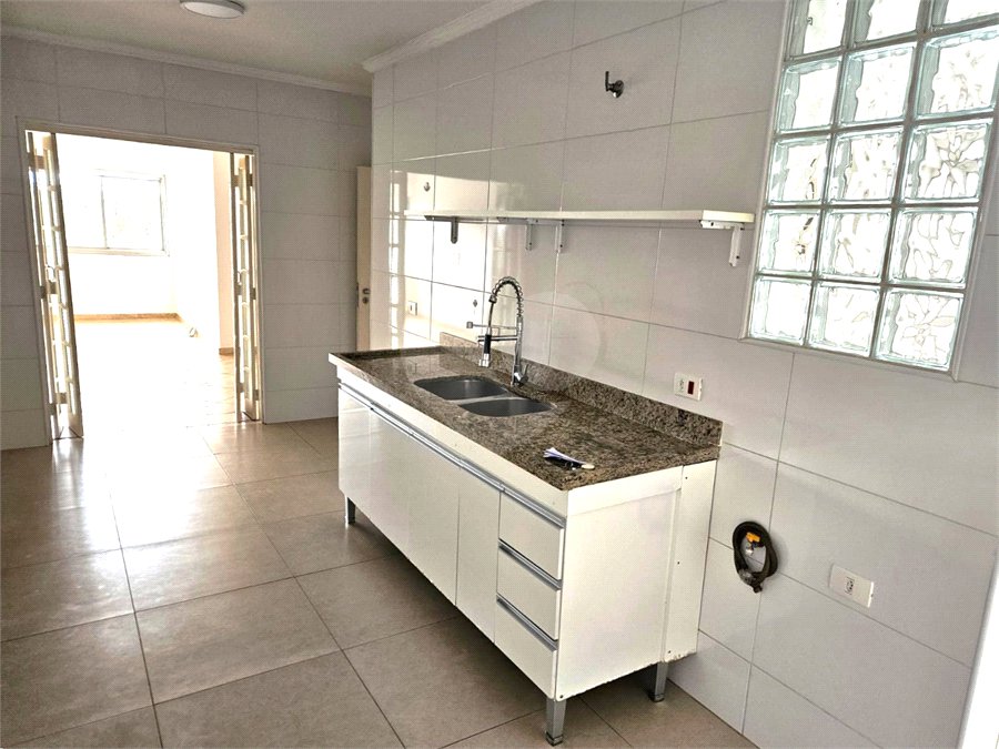 Apartamento para alugar com 3 quartos, sendo 1 suíte, em Alto da Boa Vista, São Paulo, SP