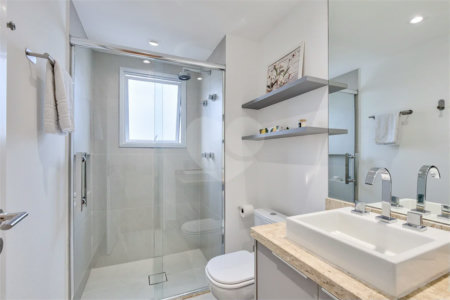 Apartamento à venda com 2 suítes em Santo Amaro, São Paulo, SP