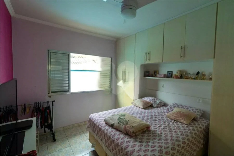 Sobrado à venda com 4 quartos, sendo 1 suíte, em Ermelino Matarazzo, São Paulo, SP