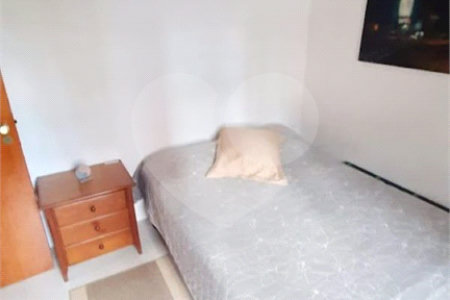 Sobrado à venda com 3 quartos em Água Fria, São Paulo, SP