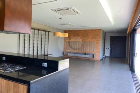 Casa à venda ou para alugar com 4 suítes no condomínio Campo de Toscana, Vinhedo - SP