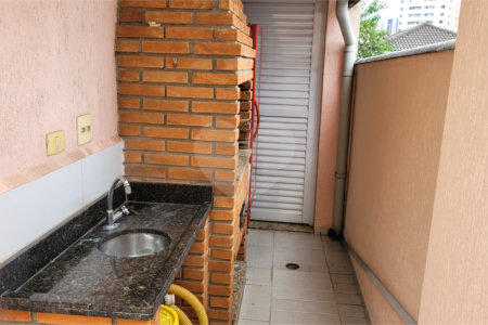 Sobrado à venda com 3 quartos, sendo 1 suíte, em Vila Romana, São Paulo, SP
