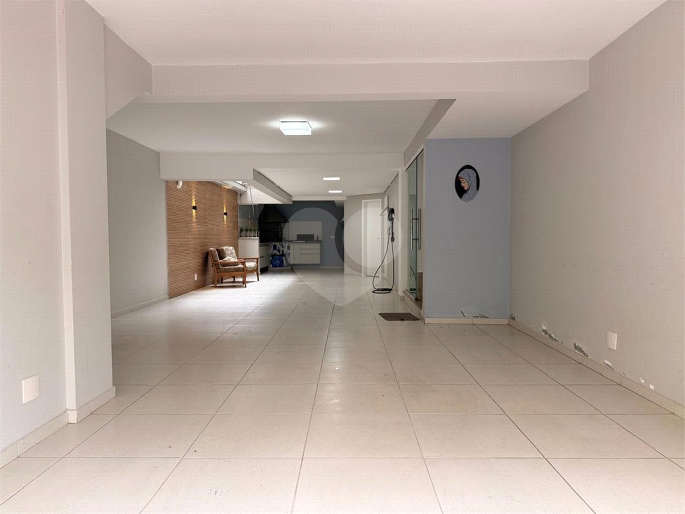 Casa à venda com 4 quartos, sendo 2 suítes, no condomínio Florada da Serra, São Paulo - SP