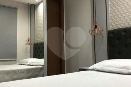 Apartamento 32 m2, com 1 dormitório e 01 vaga de garagem