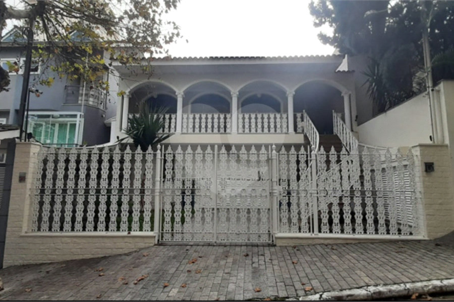 Sobrado à venda com 4 quartos, sendo 2 suítes, em Jardim França, São Paulo, SP