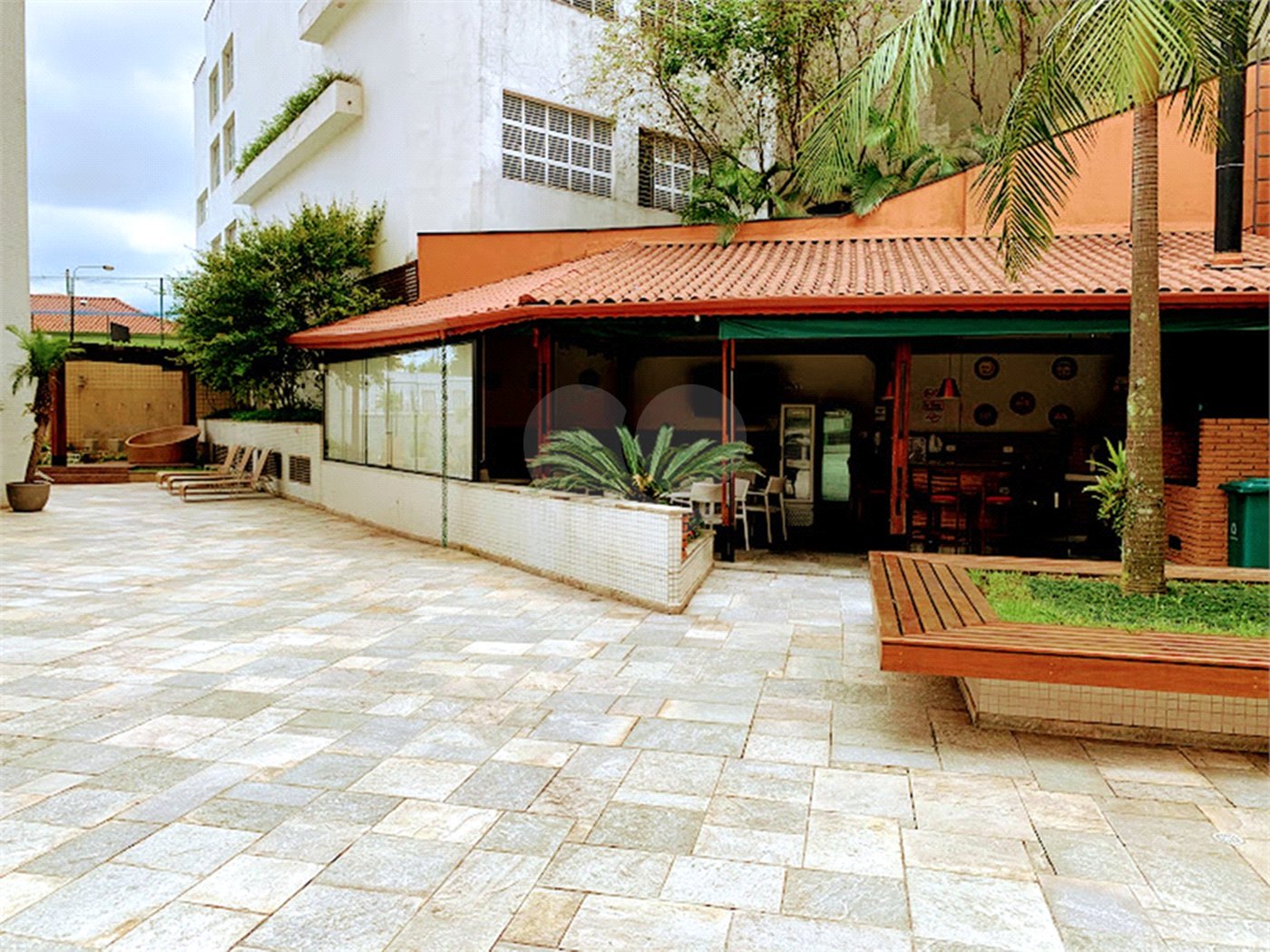 Apartamento à venda ou para alugar com 4 quartos, sendo 2 suítes, em Santana, São Paulo, SP