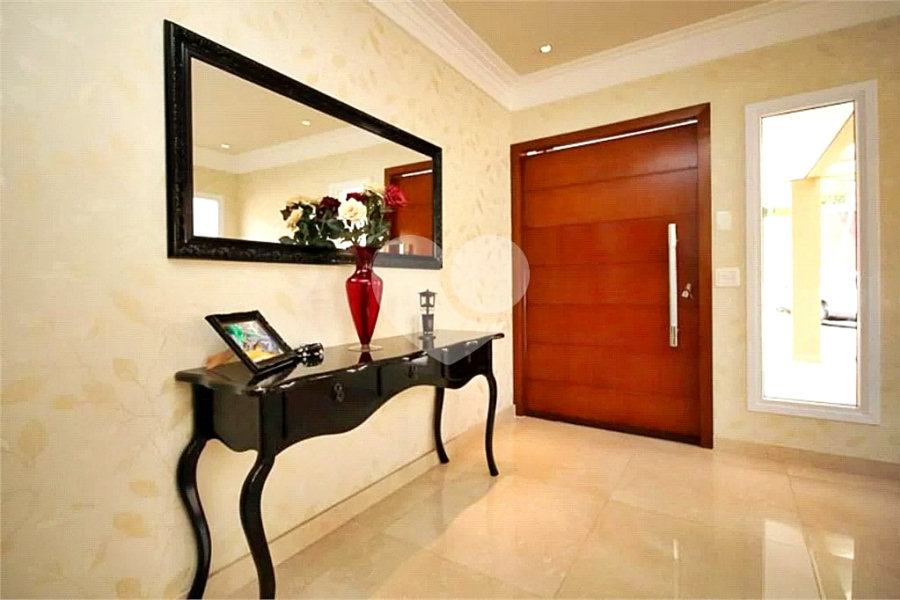 Casa à venda com 4 quartos, sendo 3 suítes,  no condomínio Itatinga 1, São Paulo - SP