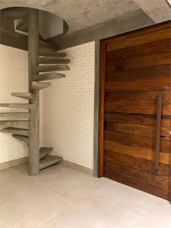 Sobrado à venda com 4 suítes em Vila Inah, São Paulo, SP