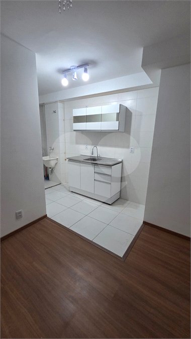 Apartamento à venda com 2 quartos em Vila Zat, São Paulo, SP