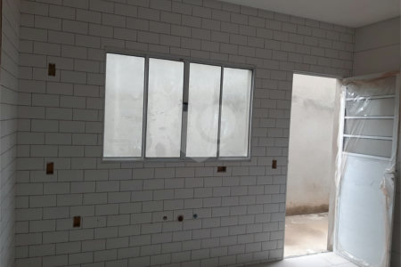 Casa à venda com 2 quartos, sendo 1 suíte, em Bosque dos Eucaliptos, São José dos Campos, SP