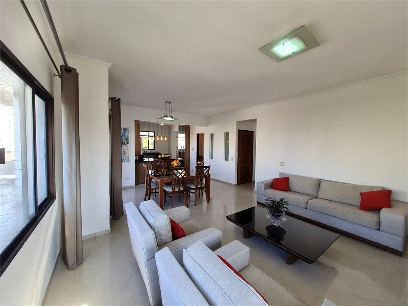 Apartamento à venda com 4 quartos, sendo 1 suíte, em Vila Ipojuca, São Paulo, SP