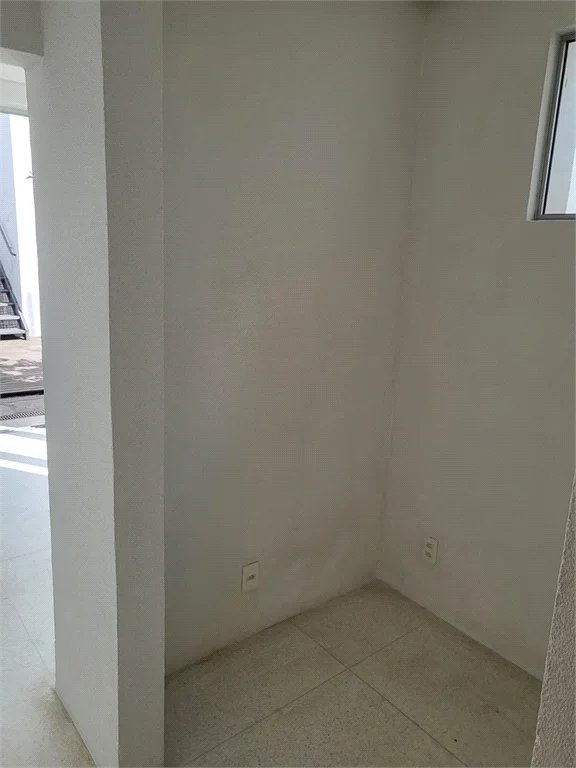 Sobrado à venda ou para alugar com 3 quartos, sendo 1 suíte, em Água Branca, São Paulo, SP