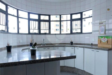 Apartamento à venda ou para alugar com 4 suítes em Jardim da Saúde, São Paulo, SP