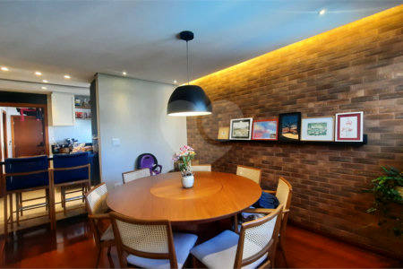Apartamento à venda com 4 quartos, sendo 2 suítes, em Morumbi, São Paulo, SP