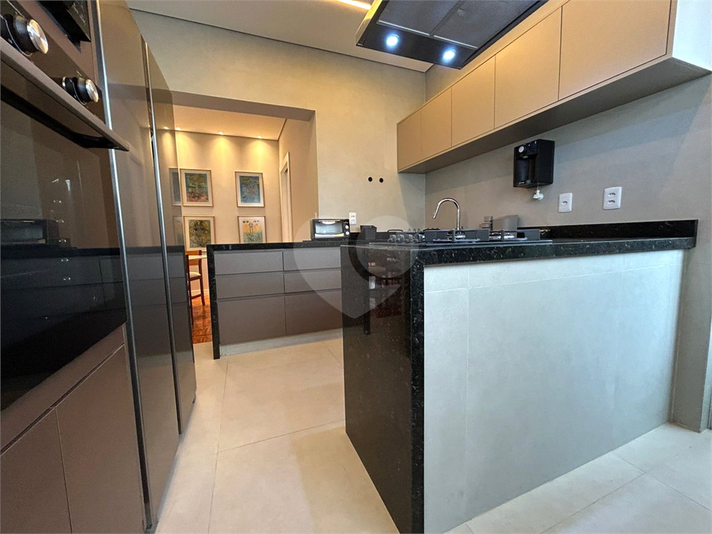 Apartamento à venda com 2 quartos, sendo 1 suíte, em Cerqueira César, São Paulo, SP