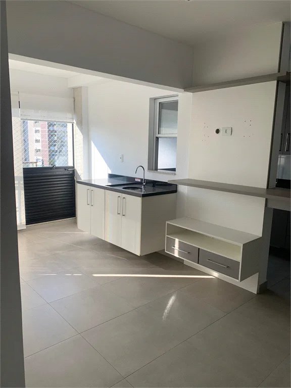 Apartamento à venda com 2 quartos em Vila Suzana, São Paulo, SP